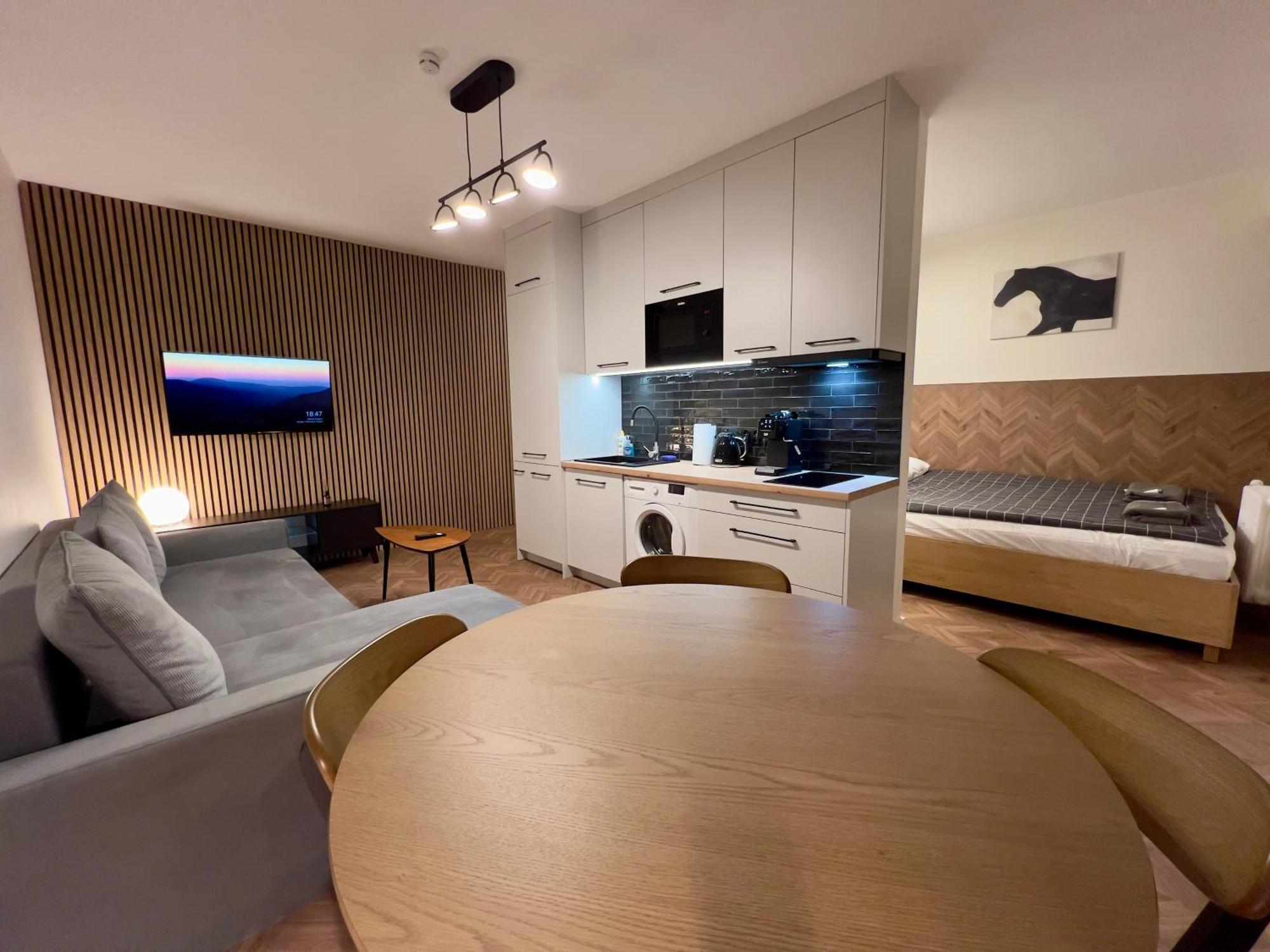 Apartament Dworcowa Konin  Buitenkant foto