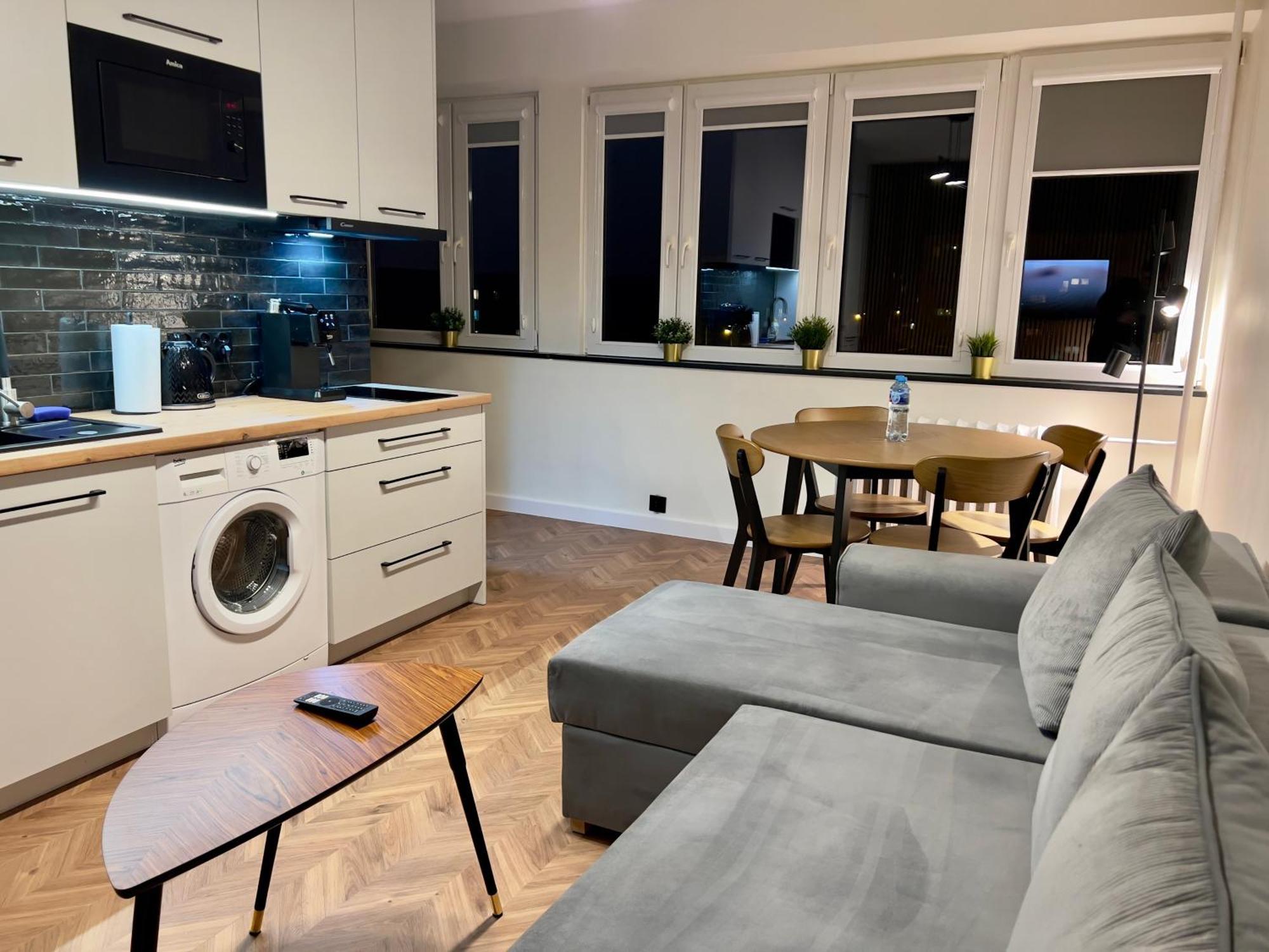 Apartament Dworcowa Konin  Buitenkant foto
